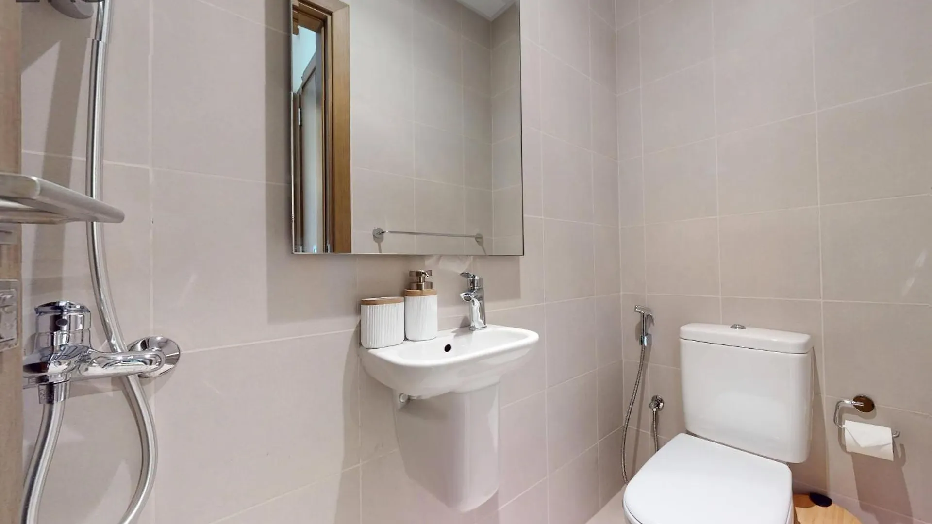 Apartment Elegant 2Br With Maids And Stunning Canal Views Dubai