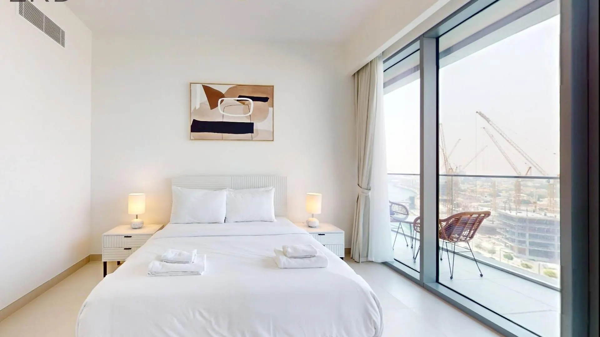 Elegant 2Br With Maids And Stunning Canal Views Dubai Apartment